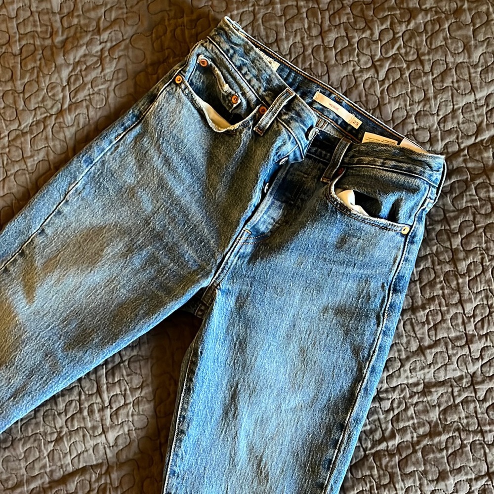 Levi’s Wedgie Straight Cut Ankle Jeans